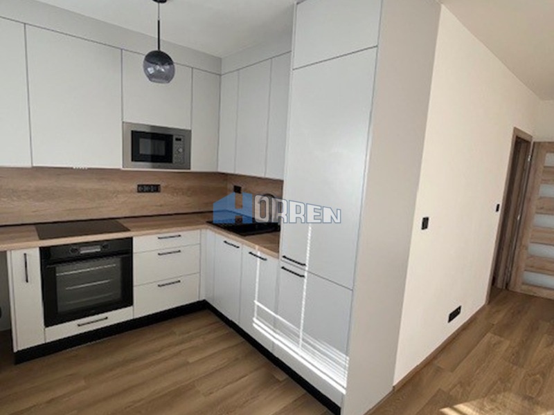 Pronájem 1+1/L - 42 m2, Bramboříkova, Praha 10