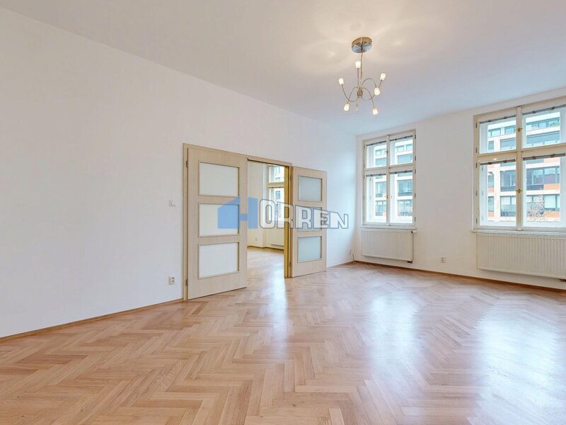 Pronájem bytu 5+1/B -168 m2, Pobřežní, Praha 8-Karlín